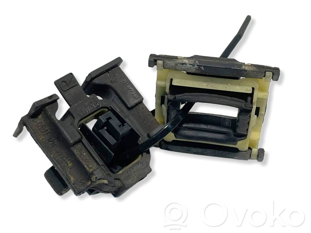 BMW 1 F40 Staffa del pannello di supporto del radiatore 