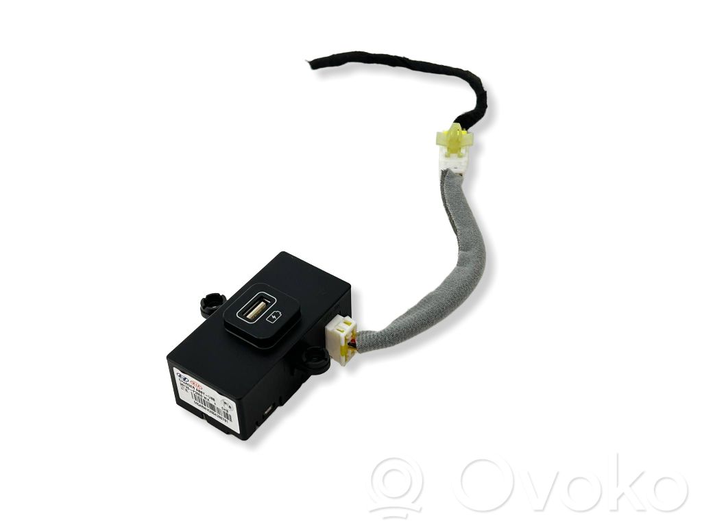 KIA Sorento IV USB savienotājs 