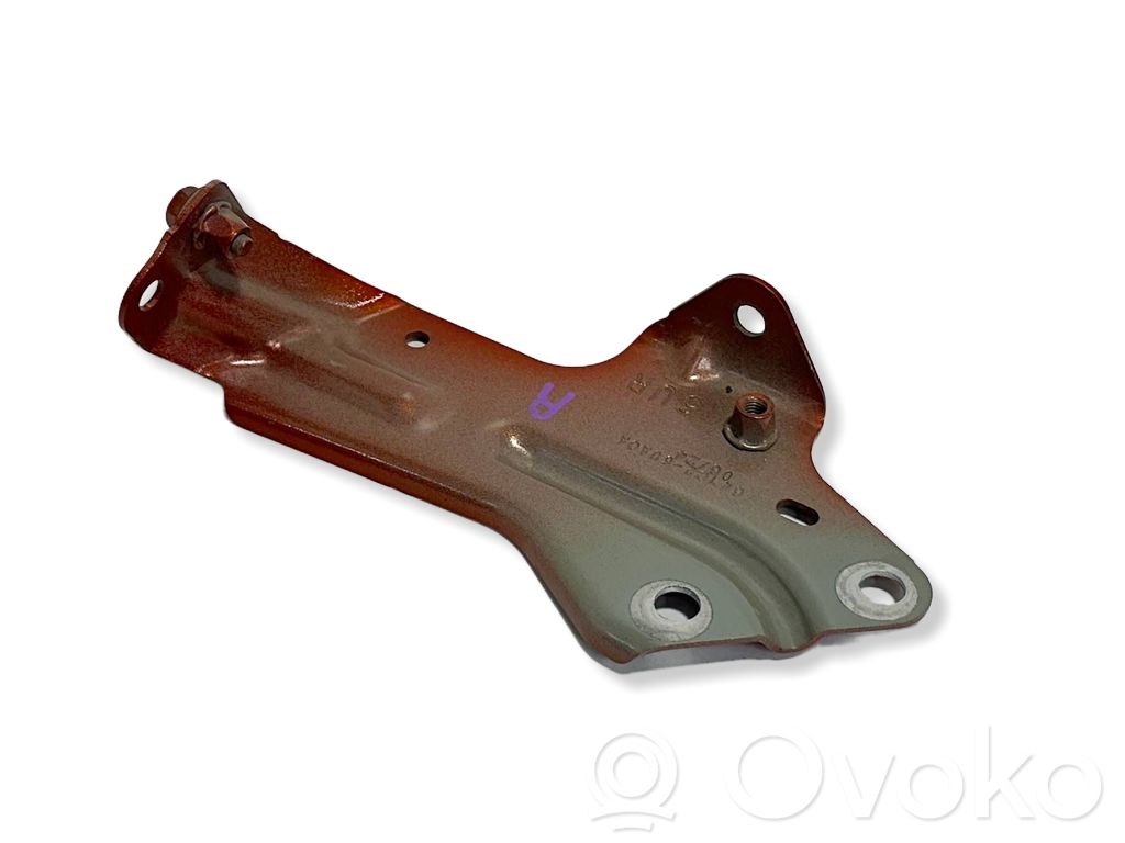 Nissan Qashqai J12 Supporto di montaggio del parafango 