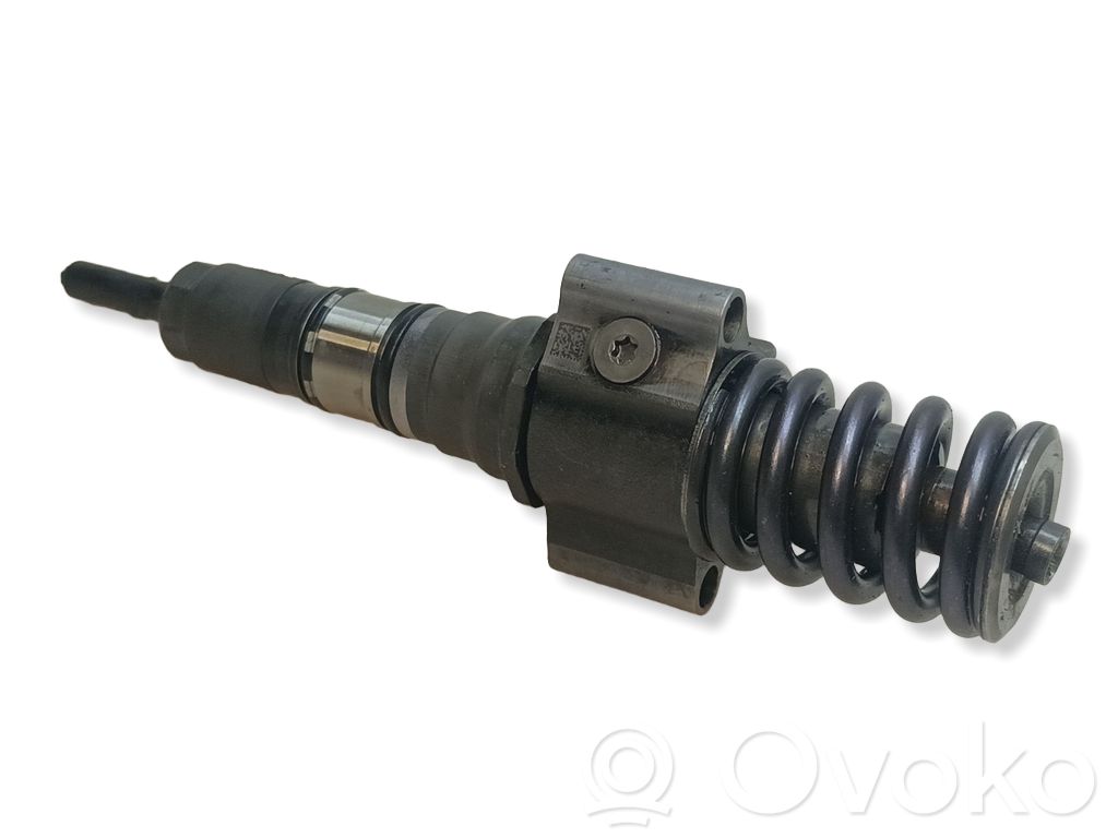 Volkswagen PASSAT B6 Inyector de combustible 