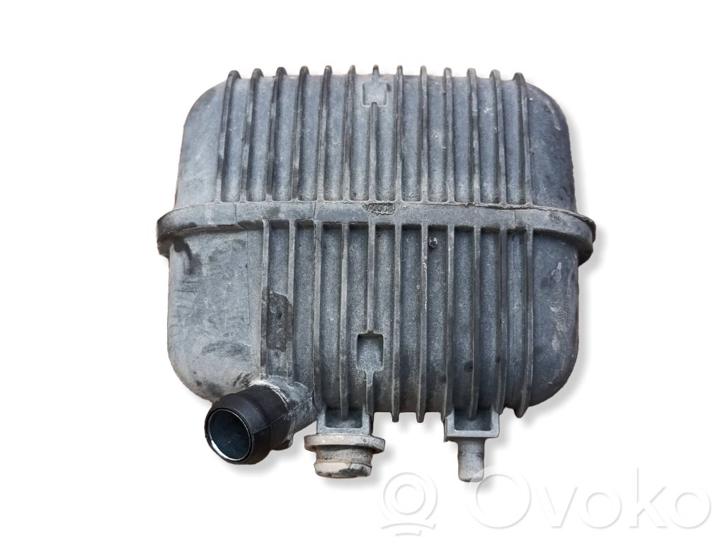 Tyhjiösäiliö   8E0129955
