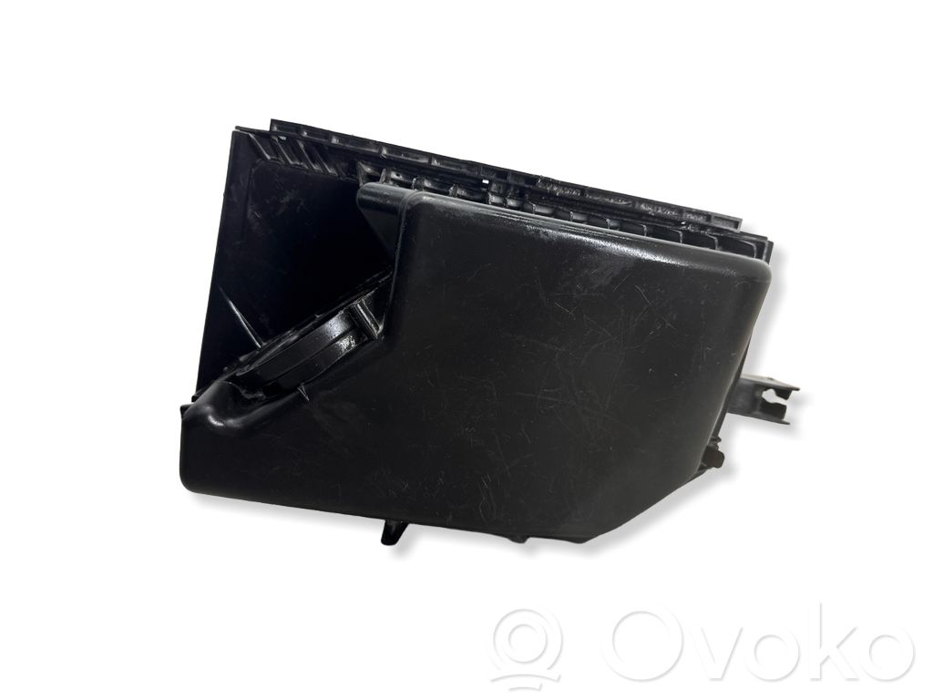 Volvo XC90 Air filter box 
