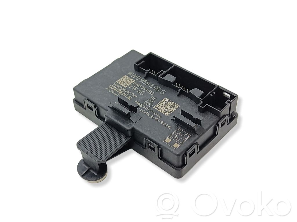 Audi A4 S4 B9 Durų elektronikos valdymo blokas 