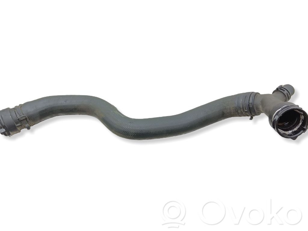 Audi A4 S4 B9 Engine coolant pipe/hose 