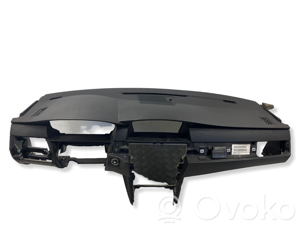 BMW 5 E60 E61 Dashboard 