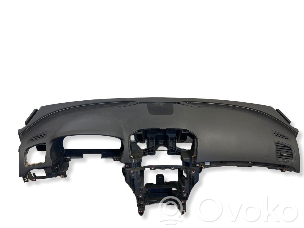Opel Insignia A Dashboard 