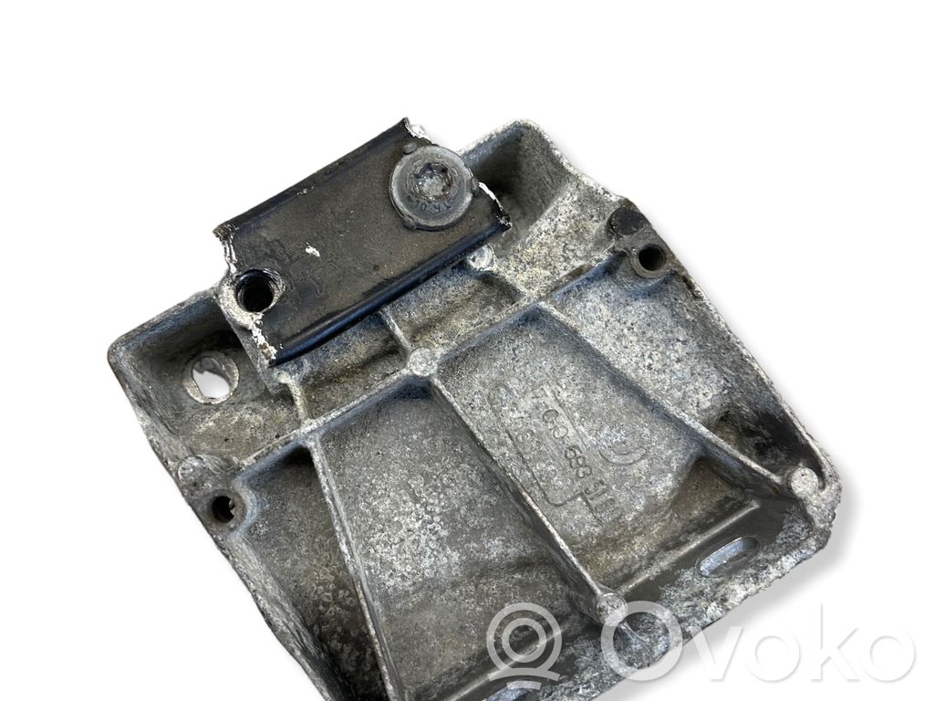 BMW 5 E60 E61 Other engine bay part 