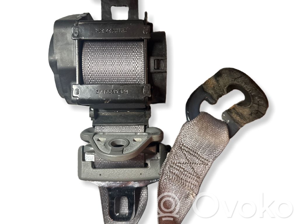 Jeep Grand Cherokee (WK) Rear seatbelt 
