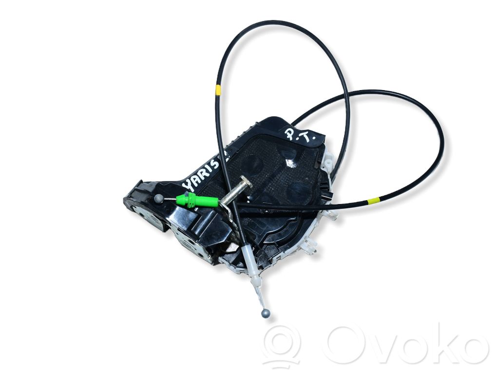 Toyota Yaris Zamek drzwi tylnych 