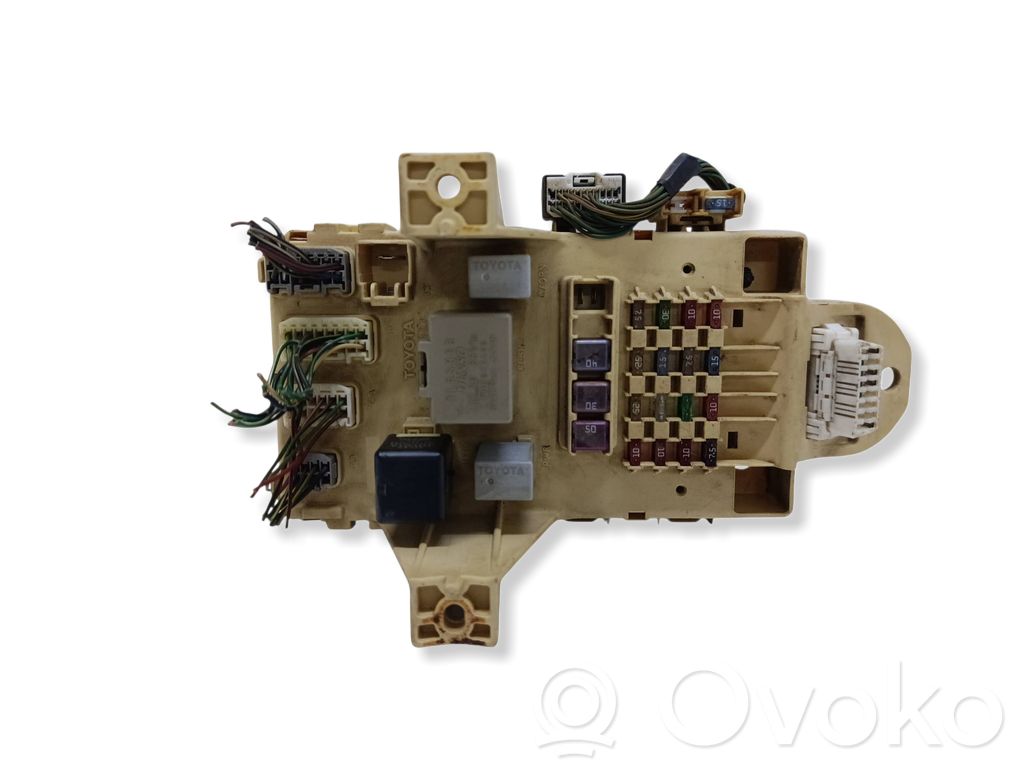 Toyota Yaris Módulo de fusible 