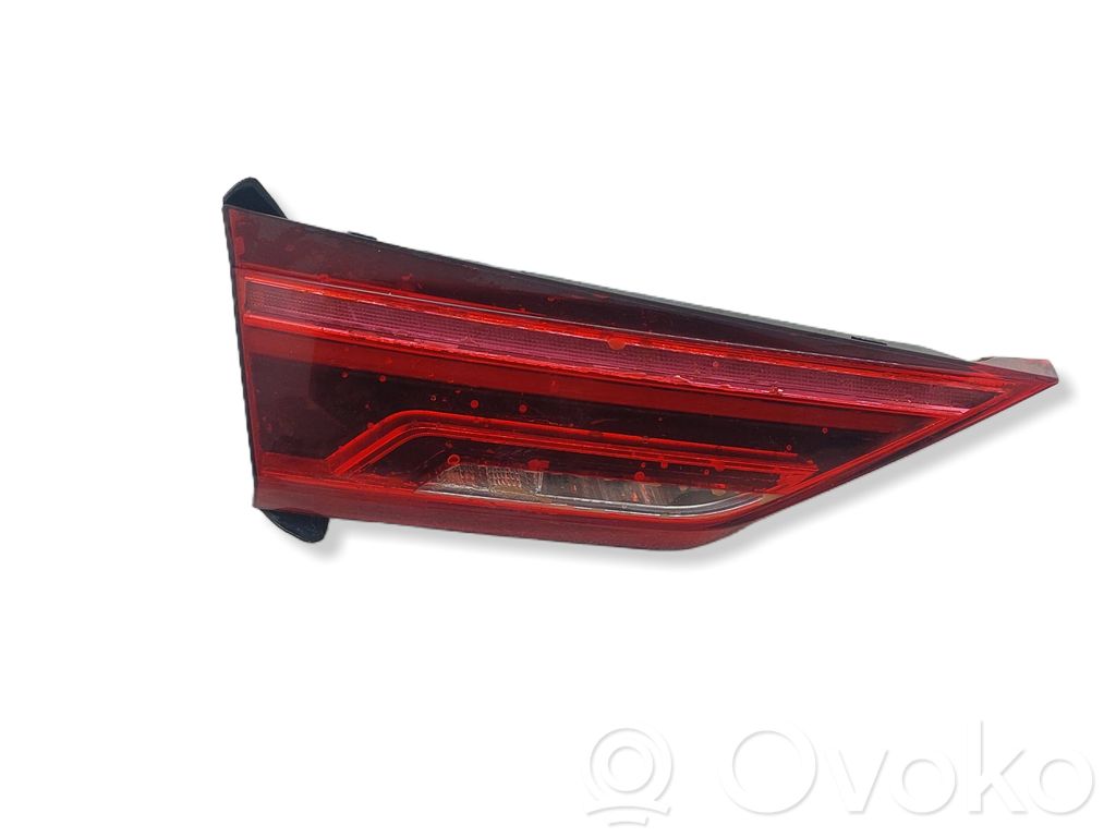 Lampa tylna   83A945093,646751,646500