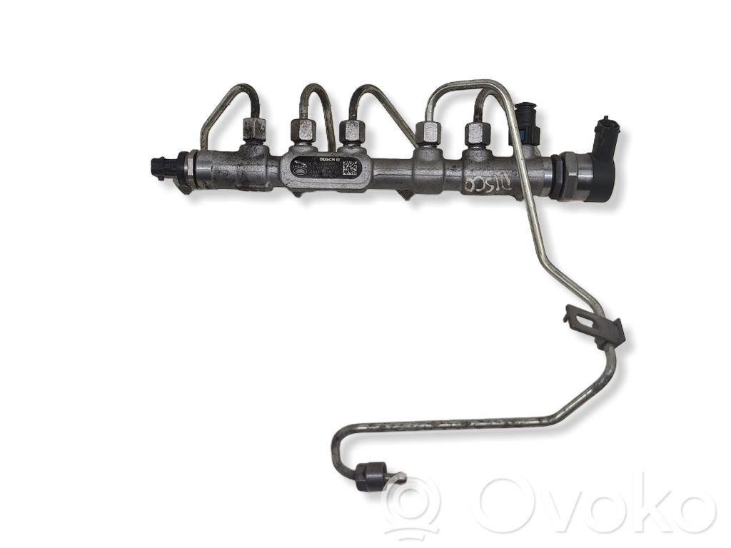Land Rover Discovery 4 - LR4 Fuel main line pipe 