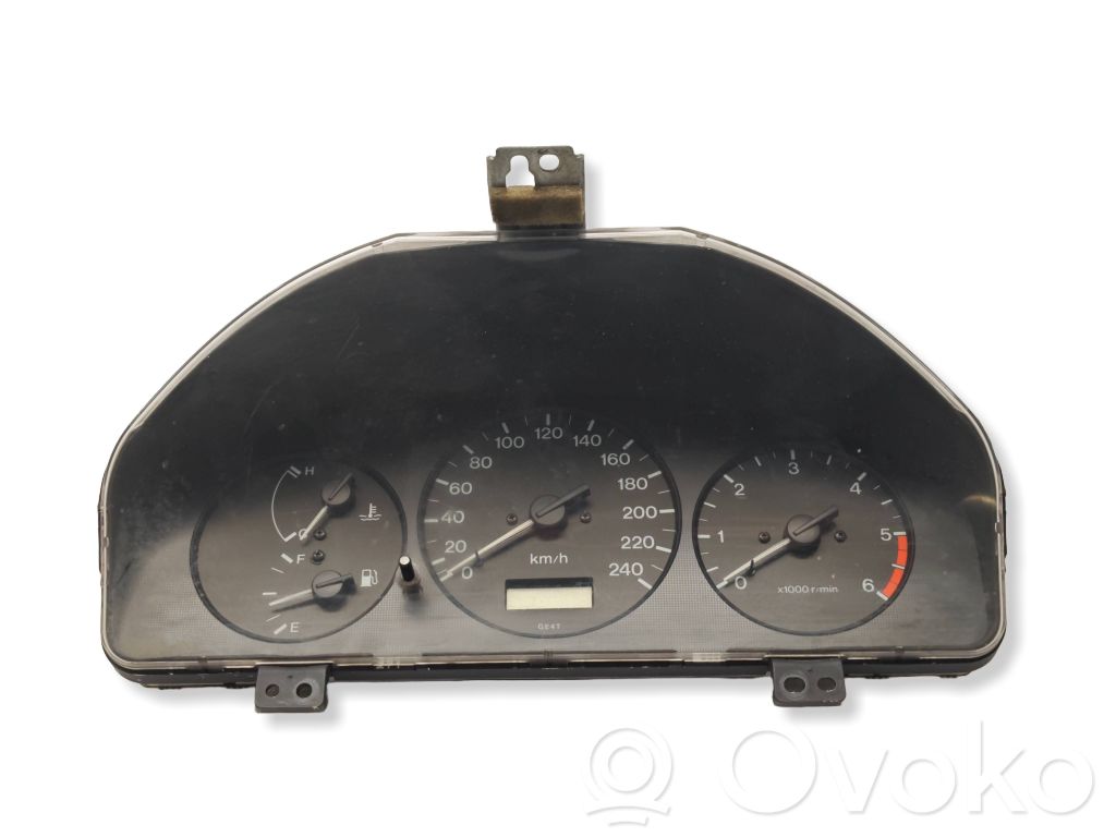 Mazda 626 Speedometer (instrument cluster) 