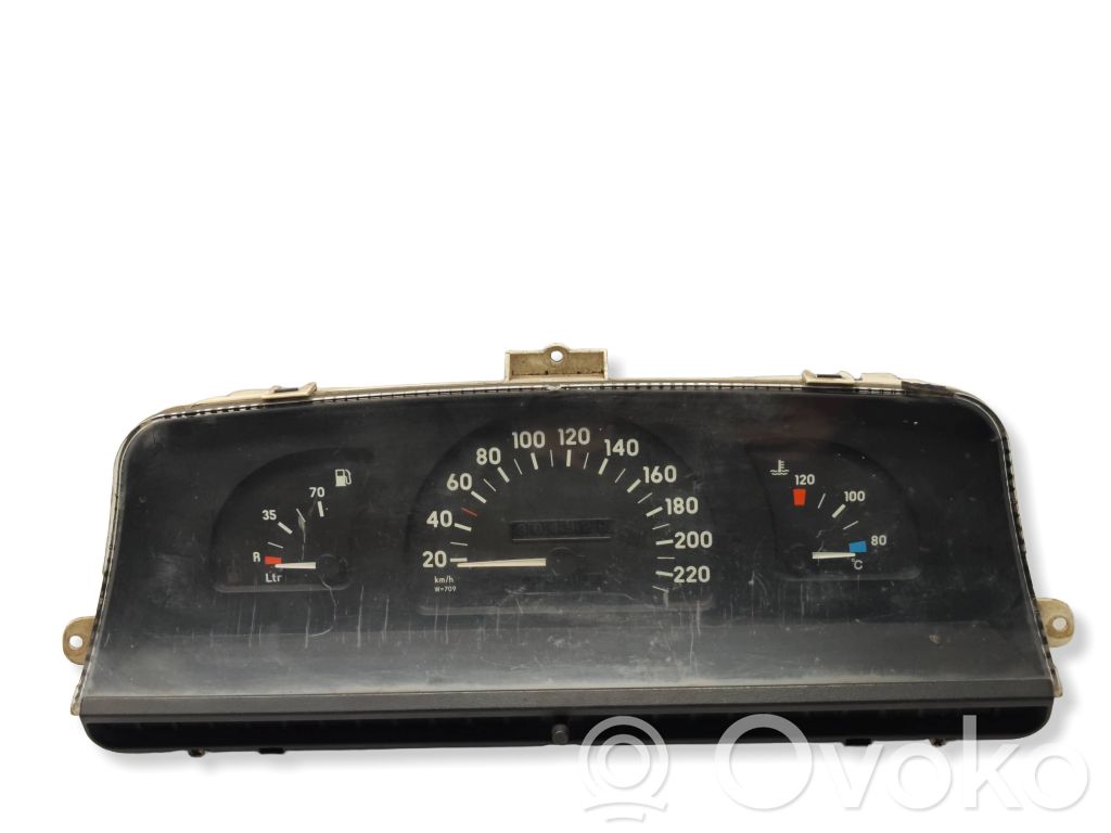 Opel Omega A Spidometrs (instrumentu panelī) 