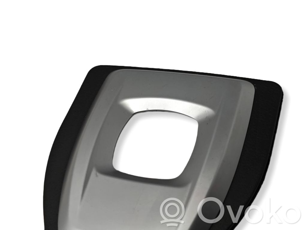 Contour de levier de vitesses   6960878