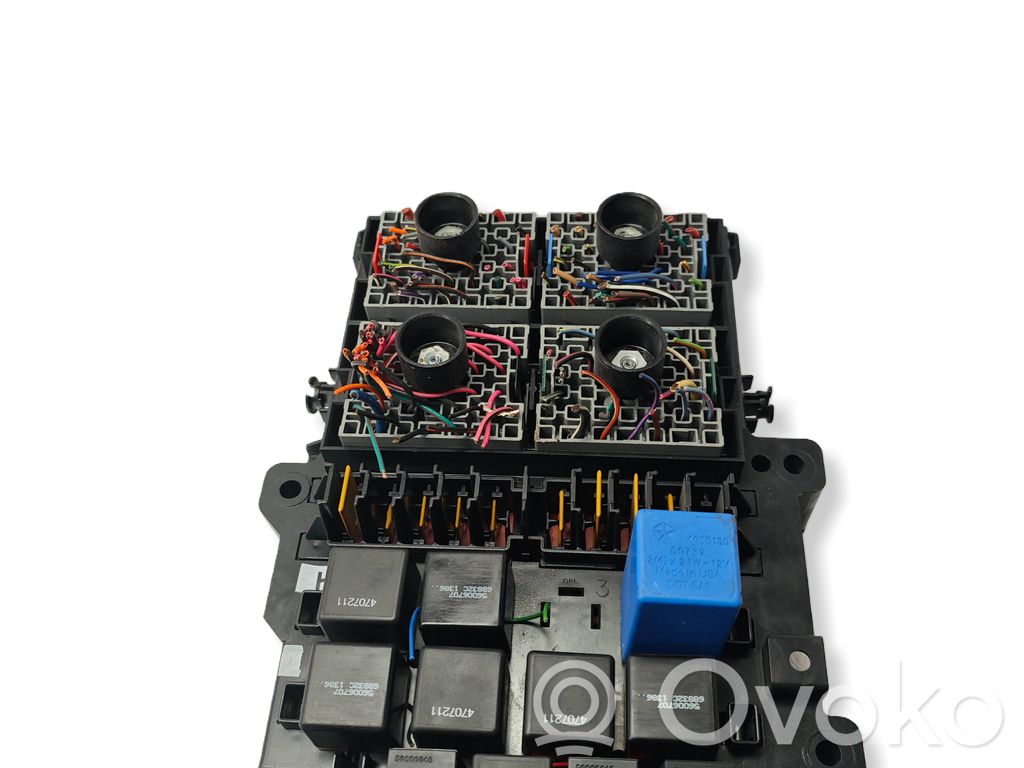 Chrysler Voyager Fuse box set 