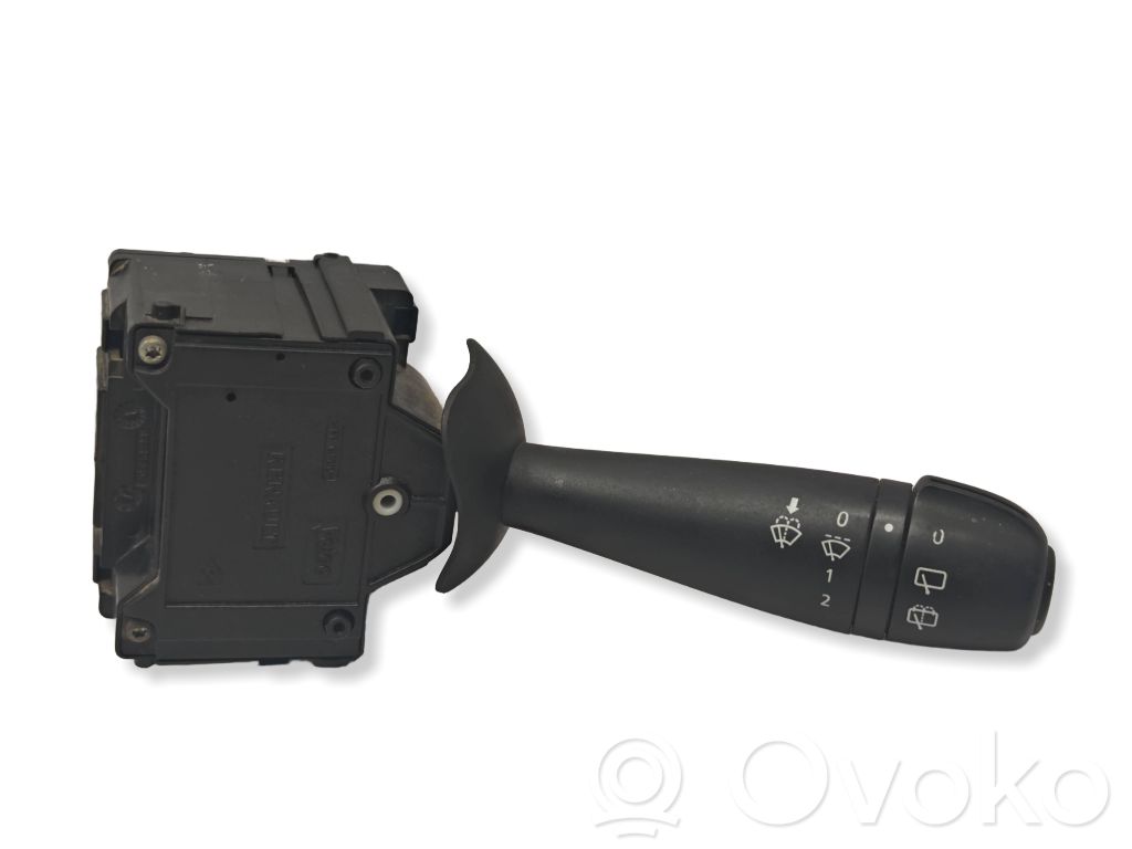 Renault Sandero II Wiper control stalk 