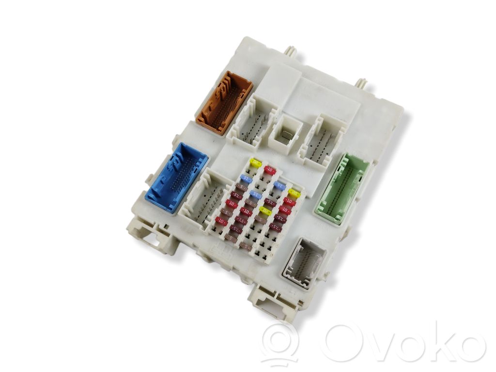 Volvo V40 Fuse module 