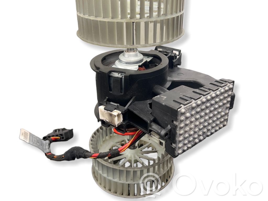 BMW 5 E60 E61 Mazā radiatora ventilators 