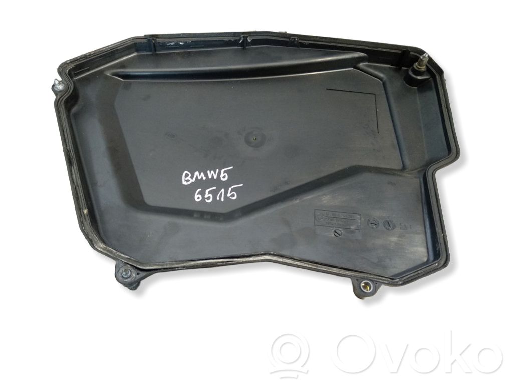 BMW 5 E39 Dangtis akumuliatoriaus dėžės 