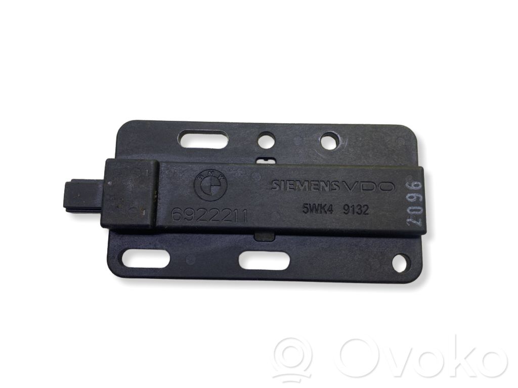 BMW X5 E70 Antenna control unit 