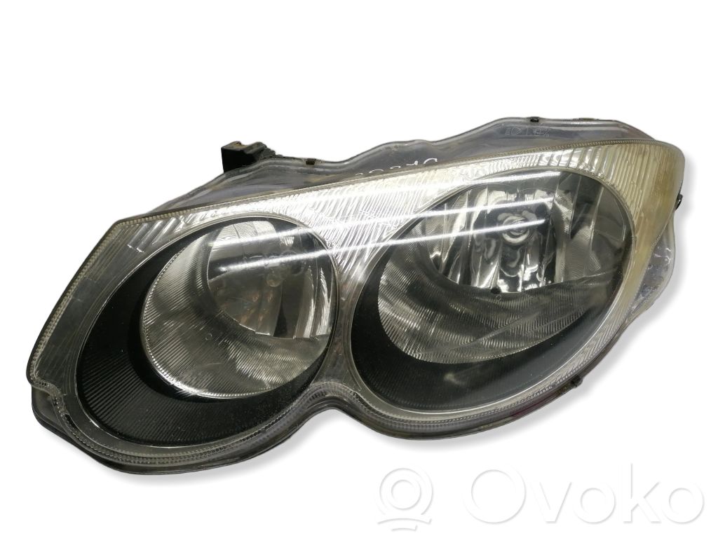 Chrysler 300M Lampa przednia 