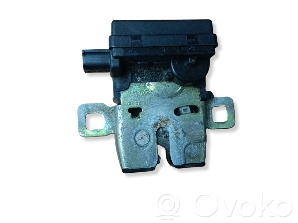 Mini One - Cooper R50 - 53 Tailgate/trunk/boot lock/catch/latch 