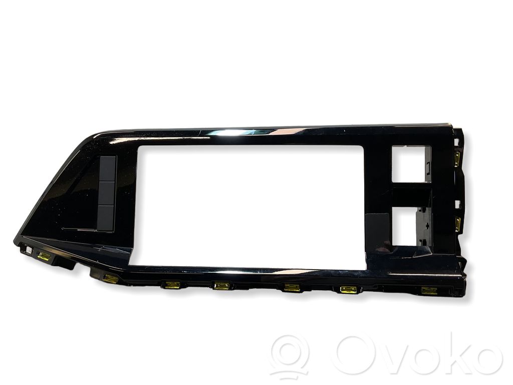 Konsola środkowa / Radio / GPS   T05471780,7T2857747C,02002023
