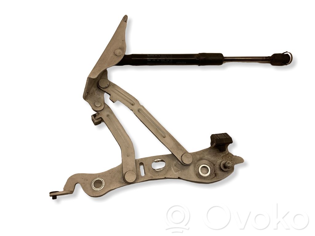 Volvo S60 Tailgate/trunk/boot hinge 