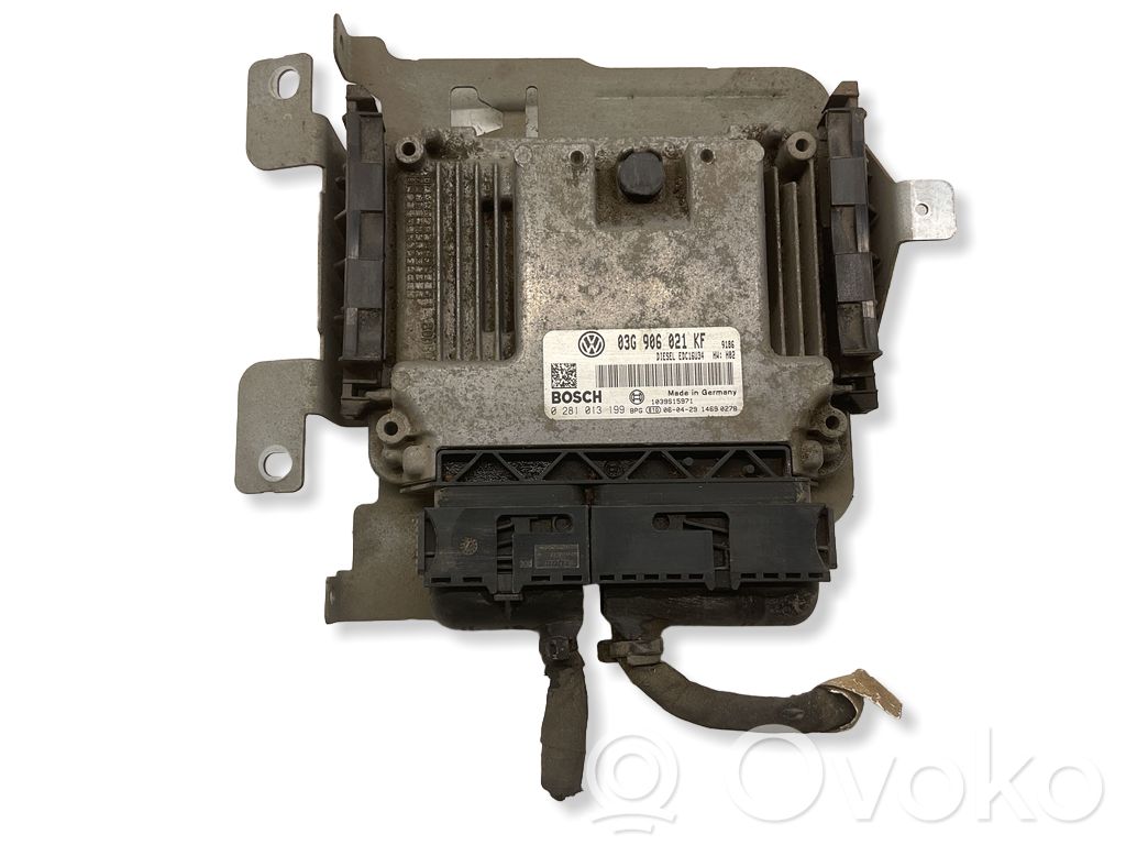 Volkswagen Touran I Engine control unit/module 