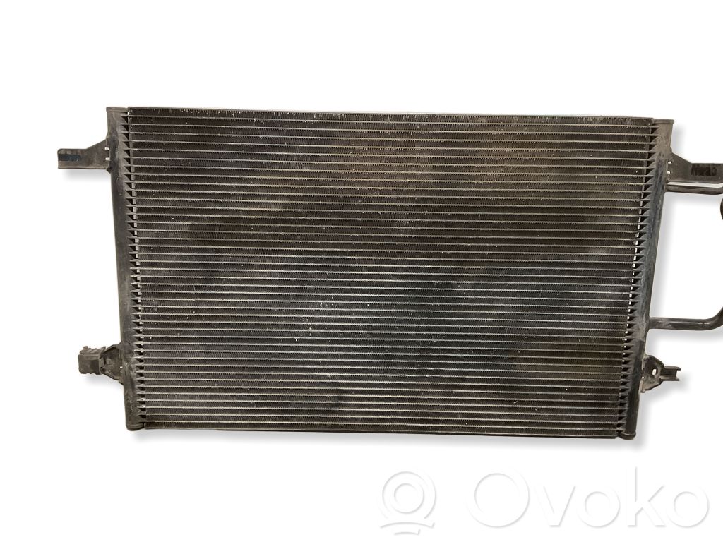 Audi A8 S8 D2 4D Klimakühler 