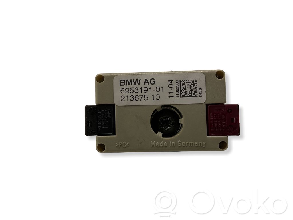 BMW 5 E60 E61 Wzmacniacz anteny 