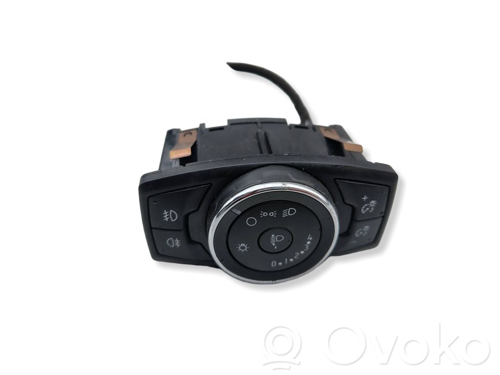 Ford Transit Courier Light switch 