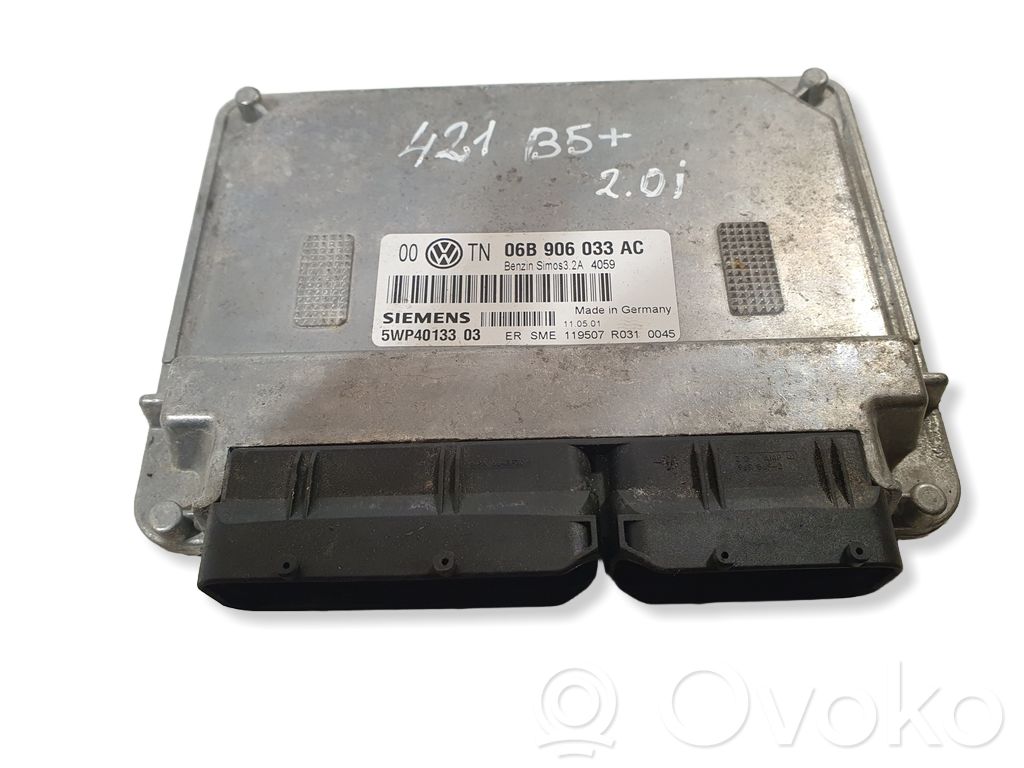 Volkswagen PASSAT B5.5 Engine control unit/module 