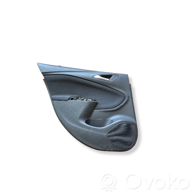 Opel Astra K Boczki / Poszycie drzwi tylnych 