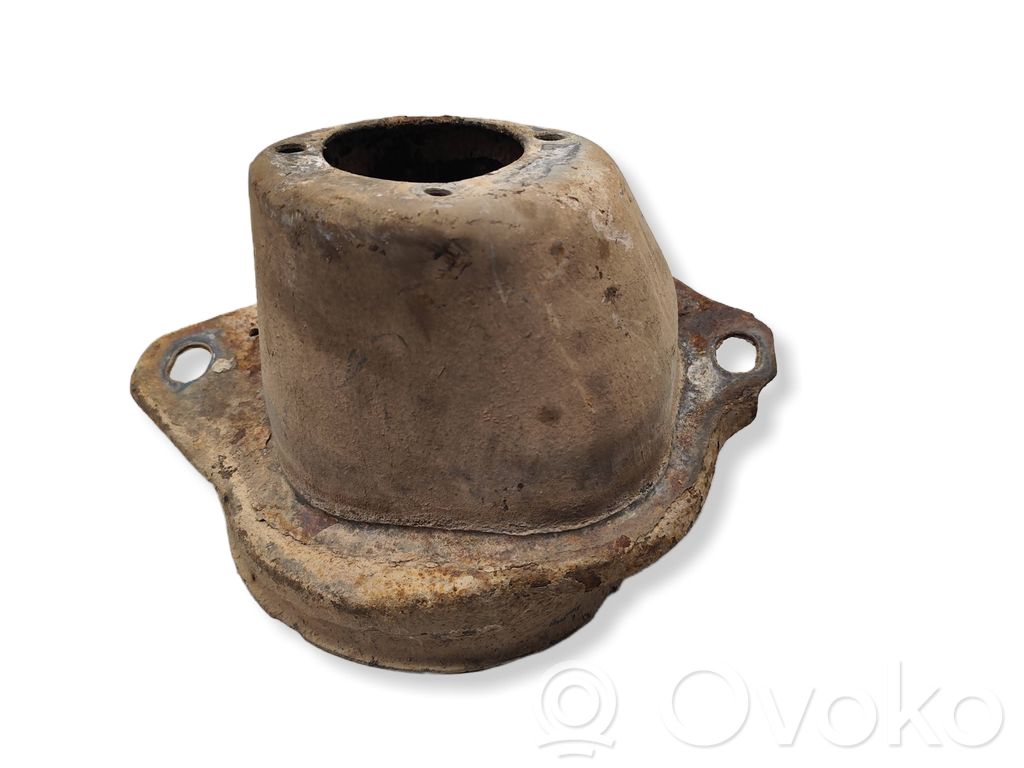 Volvo V70 Mocowanie amortyzatora przedniego osi tylnej 