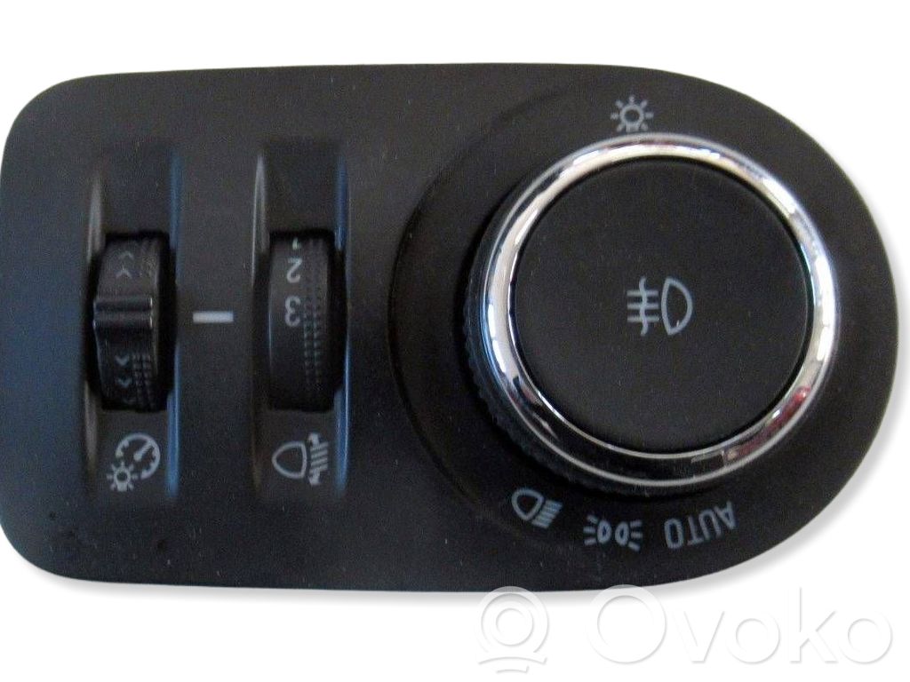 Opel Astra K Interruttore luci 
