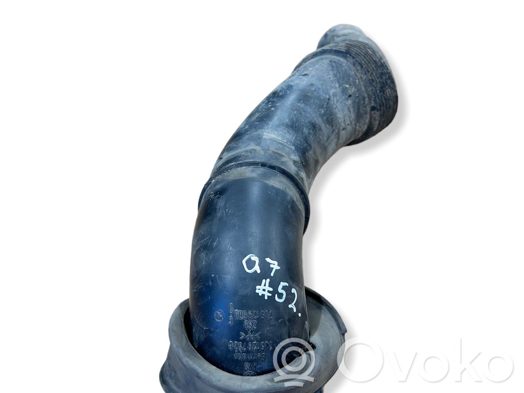 Audi Q7 4L Parte del condotto di aspirazione dell'aria 