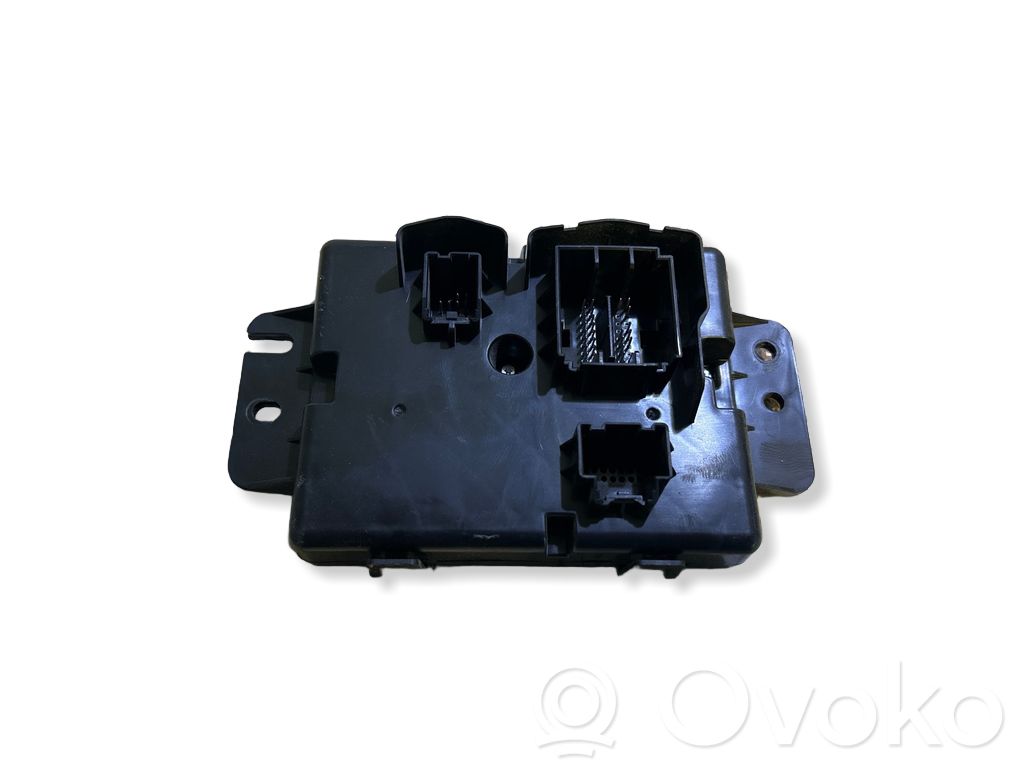 Chrysler Pacifica Air conditioning/heating control unit 