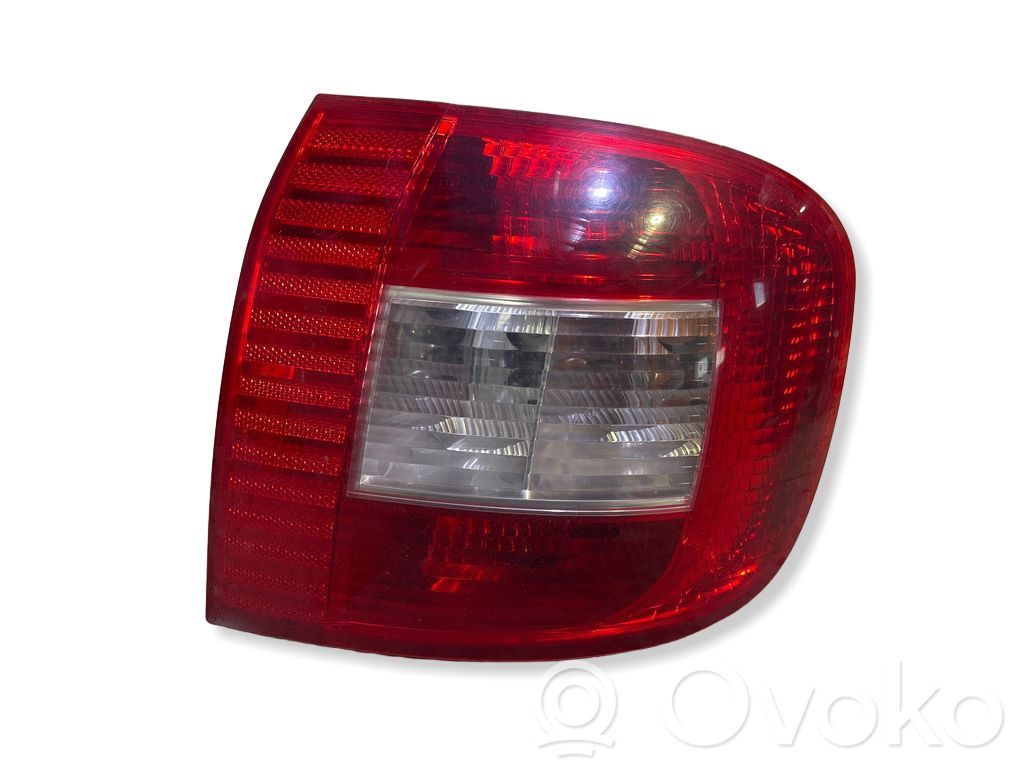Rear/tail lights   51720552