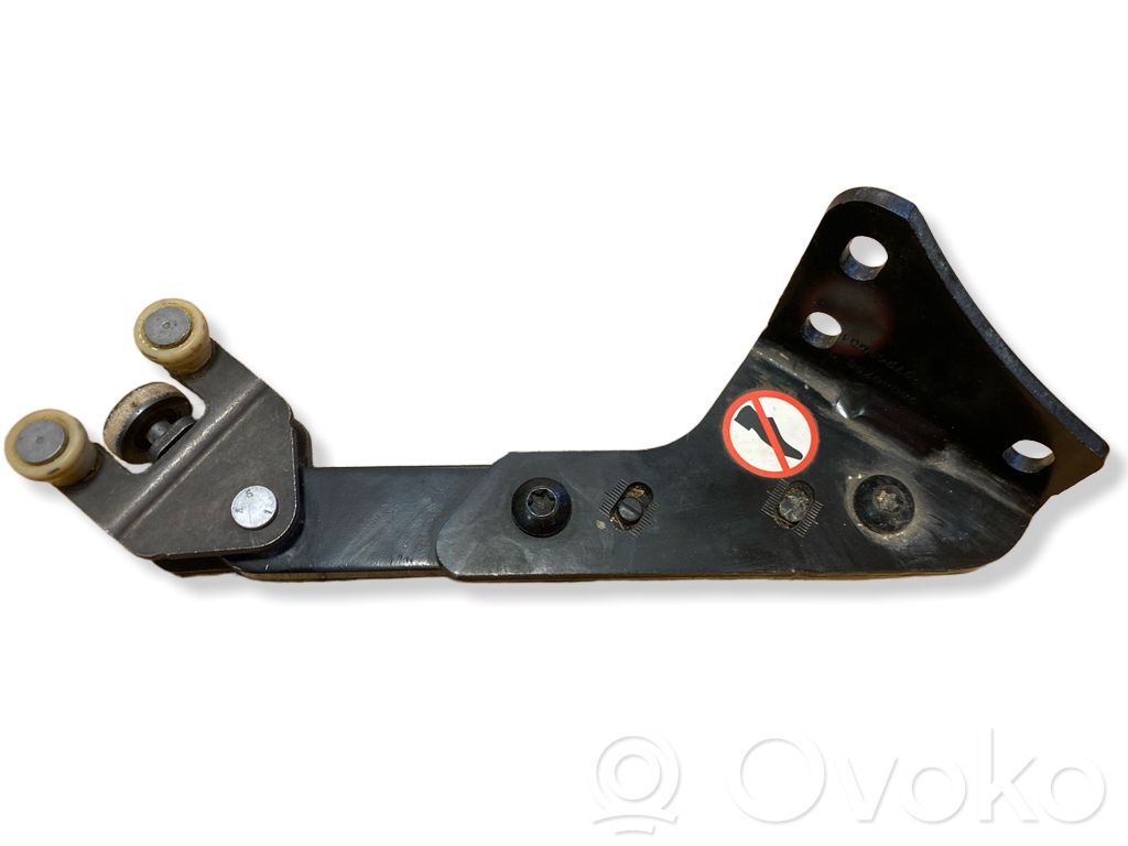 Peugeot Expert Sliding door lower roller guide/hinge 