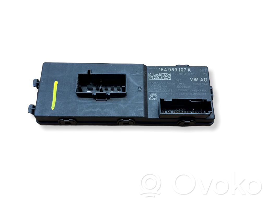 Skoda Enyaq iV Tailgate/trunk control unit/module 