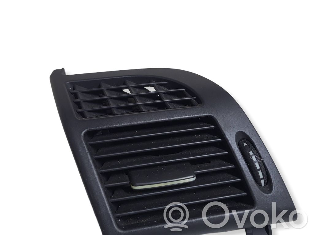 Mercedes-Benz E W211 Moldura protectora de la rejilla de ventilación lateral del panel 