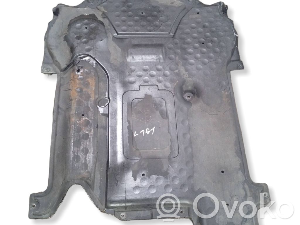 Mercedes-Benz C W204 Protecție inferioară motor 