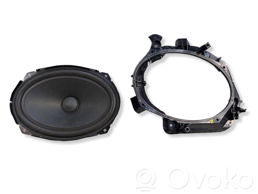 Subwoofer   9285272,43006302,61928910