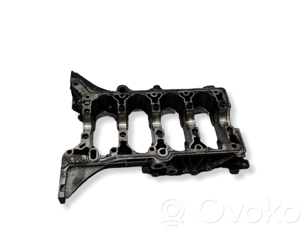 Opel Astra K Engine block 