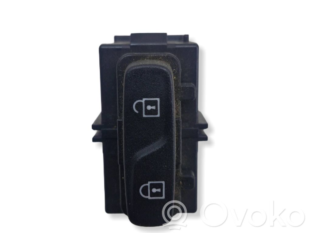 Volvo V70 Central locking switch button 
