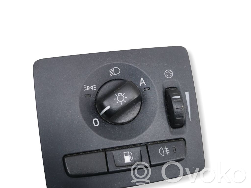 Light switch   31318936,11W06T