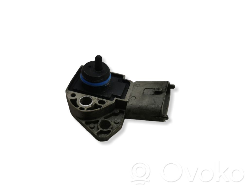 Kraftstoffdrucksensor   8699449