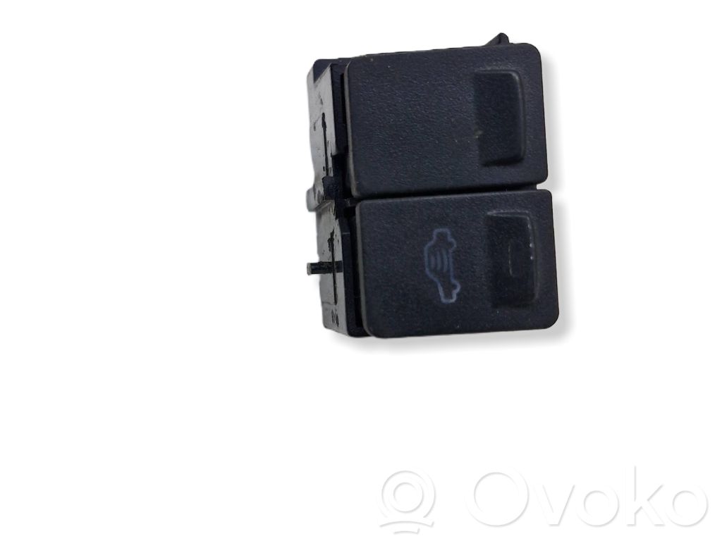 Volvo C30 Alarm switch 